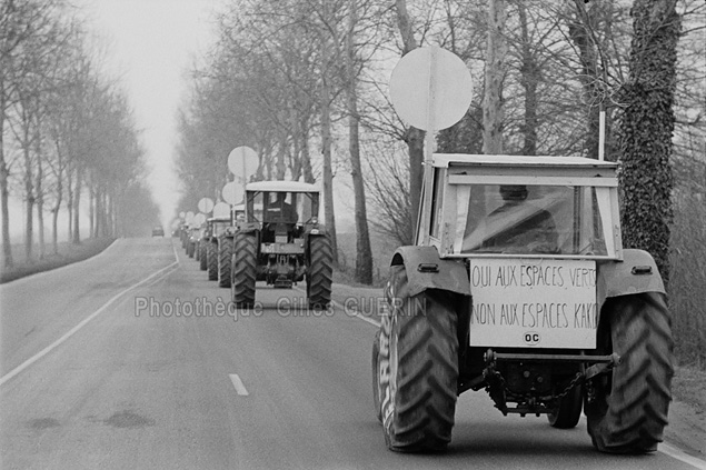 Marche des paysans du Larzac sur Paris 1973