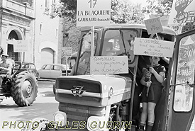 Manifestation des paysans du Larzac  Rodez en juillet 1972