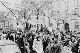 Manifestation du MLF  Paris de Belleville au Pre Lachaise - 25 novembre 1972