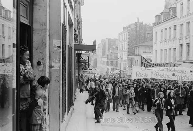 Manifestation du MLF  Paris de Belleville au Pre Lachaise - 25 novembre 1972