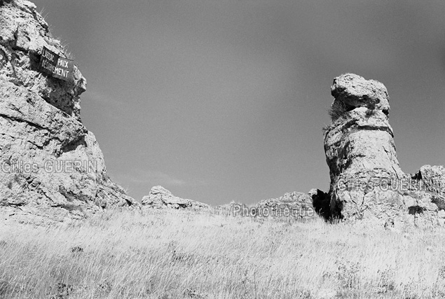 Monolithes rocheux sur le plateau du Larzac