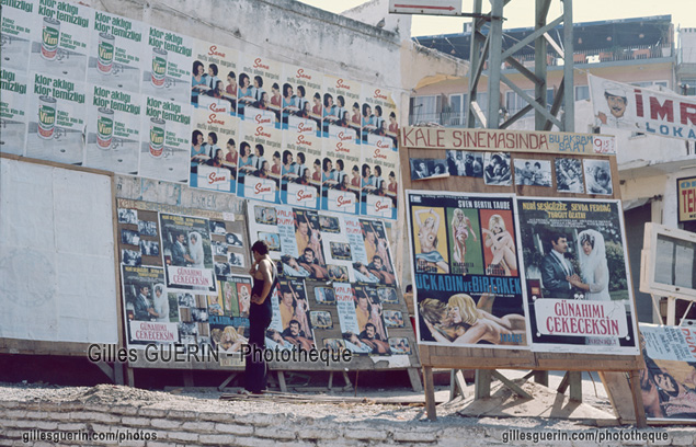 Milieu urbain - Scne de rue - Affiches cinma rotique