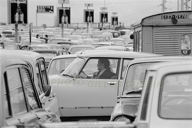 Parking d'hypermarch - Rgion parisienne - 1974