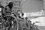 Salon de l'enfance - Novembre 1972 - Apprentissage de la consommation - Enfants, course  vlo et publicit