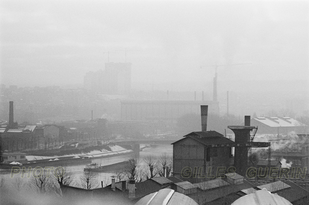 Paysage urbain - Hivers 1977 -  Boulogne Billancourt, la Seine, et Issy-les-Moulineaux 