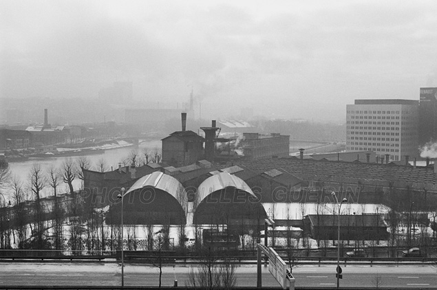 Paysage urbain - Hivers 1977 -  Boulogne Billancourt, la Seine, et Issy-les-Moulineaux 