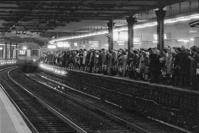 Dans le RER  Paris - 1974