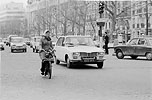 1973  - Boulvard Saint Michel - Vlo solex, R16 Renault, Ami 6 Citron...