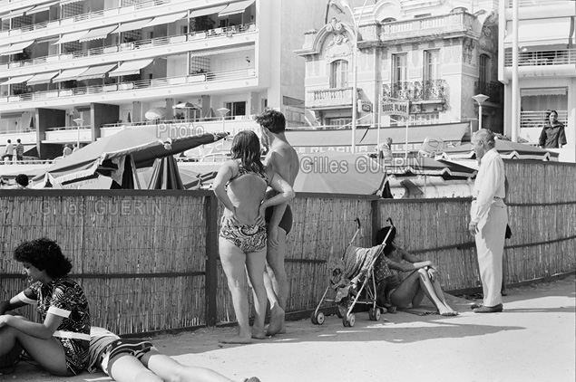 Vacances d't au bord de la mer sur la Cte d'Azur - aot 1975