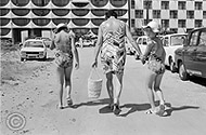 Vacances d'été au bord de la mer sur la Côte d'Azur - août 1975