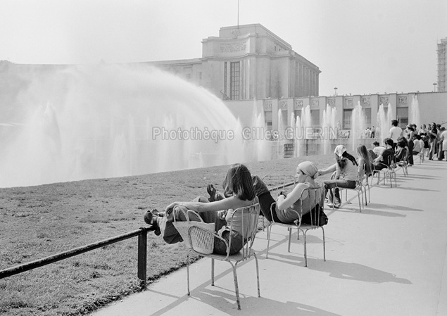 Canicule de 1975 - Fontaines du Trocadro  Paris