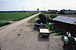 Moulins  vent Pays de la Loire 1982 - Travail du meunier  - Dchargement et chargement  du grain - 48