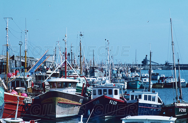 Port ctier de la cte sud des Cornouailles - Ville de Penzance (?) - Angleterre 1980