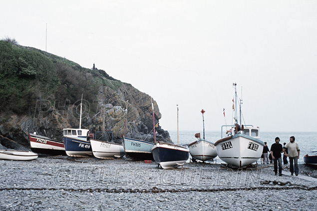 Petit port de la cte sud des Cornouailles - Angleterre 1980