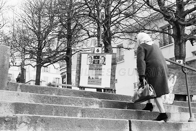 Vieille dame en fichu   Montmartre 