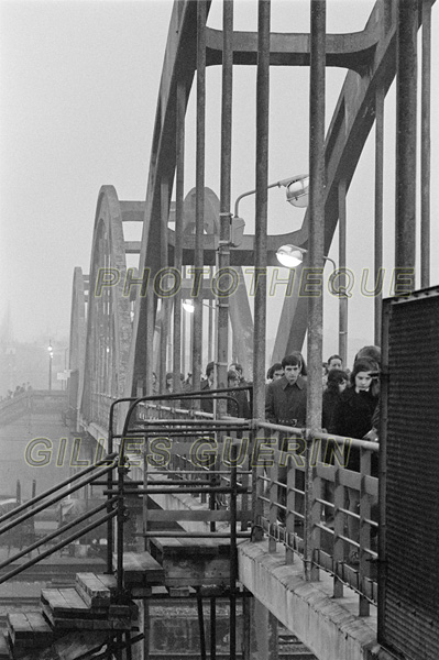 Gare de RER de Massy-Palaiseau au petit matin - 1979