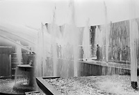 Baignade Fontaines Trocadro canicule - Paris 1975