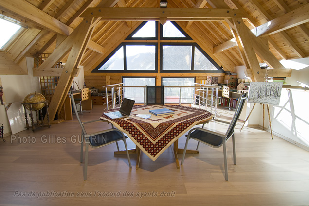 Maison bardage bois en Valgaudemar - Massif des Écrins - Alpes françaises