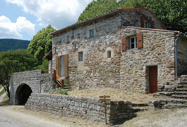 Maison traditionnelle cvenole