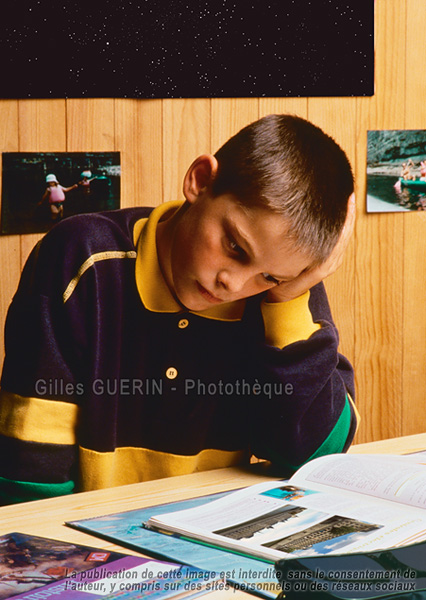 Devoirs de classe  la maison