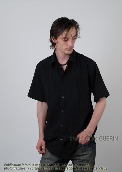 Photo studio d'un jeune homme de 20 ans - 2007 