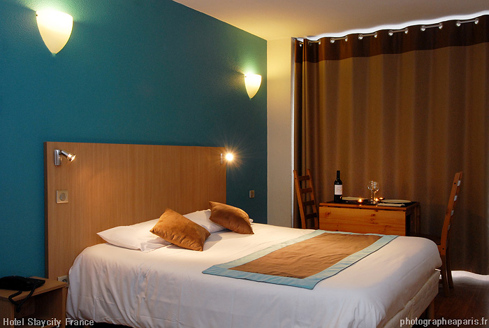 H�tel StayCity Paris - chambre - ambiance intime
