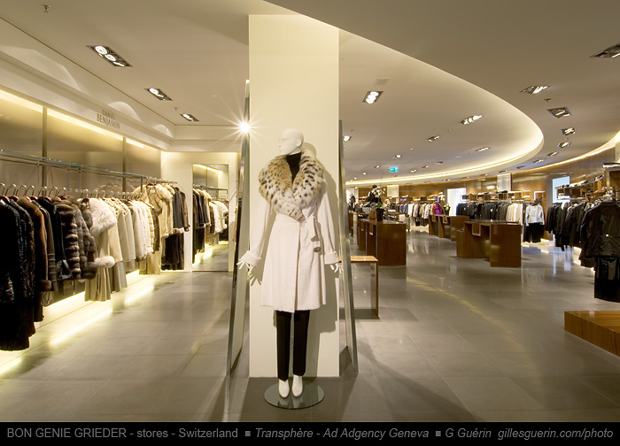 Magasin Bong�nie Grieder de Z�rich - Rayon Femme - manteaux